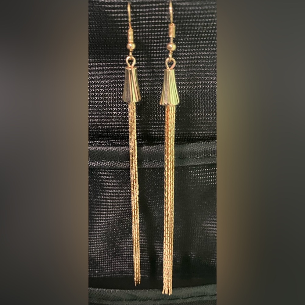 Gold string drop earrings